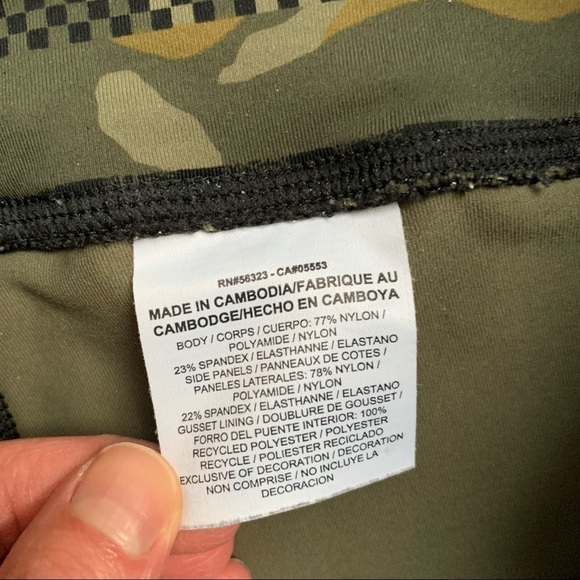 Nike Epic Lux Printed Militia Green/Black 686036-356 Women's Running Crops M - Picture 6 of 11